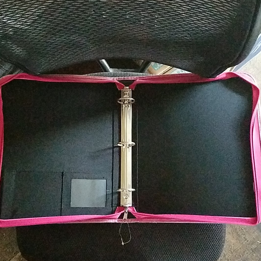 SOLD - Powerpuff Girls binder - Picture 3 of 8